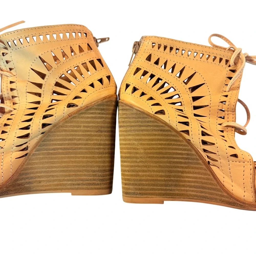 Jeffrey Campbell Ibiza Nude‎ Cutout Wedge Booties Peep Toe Women's Size 7.5